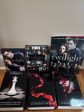 Twilight Book and Movie Set